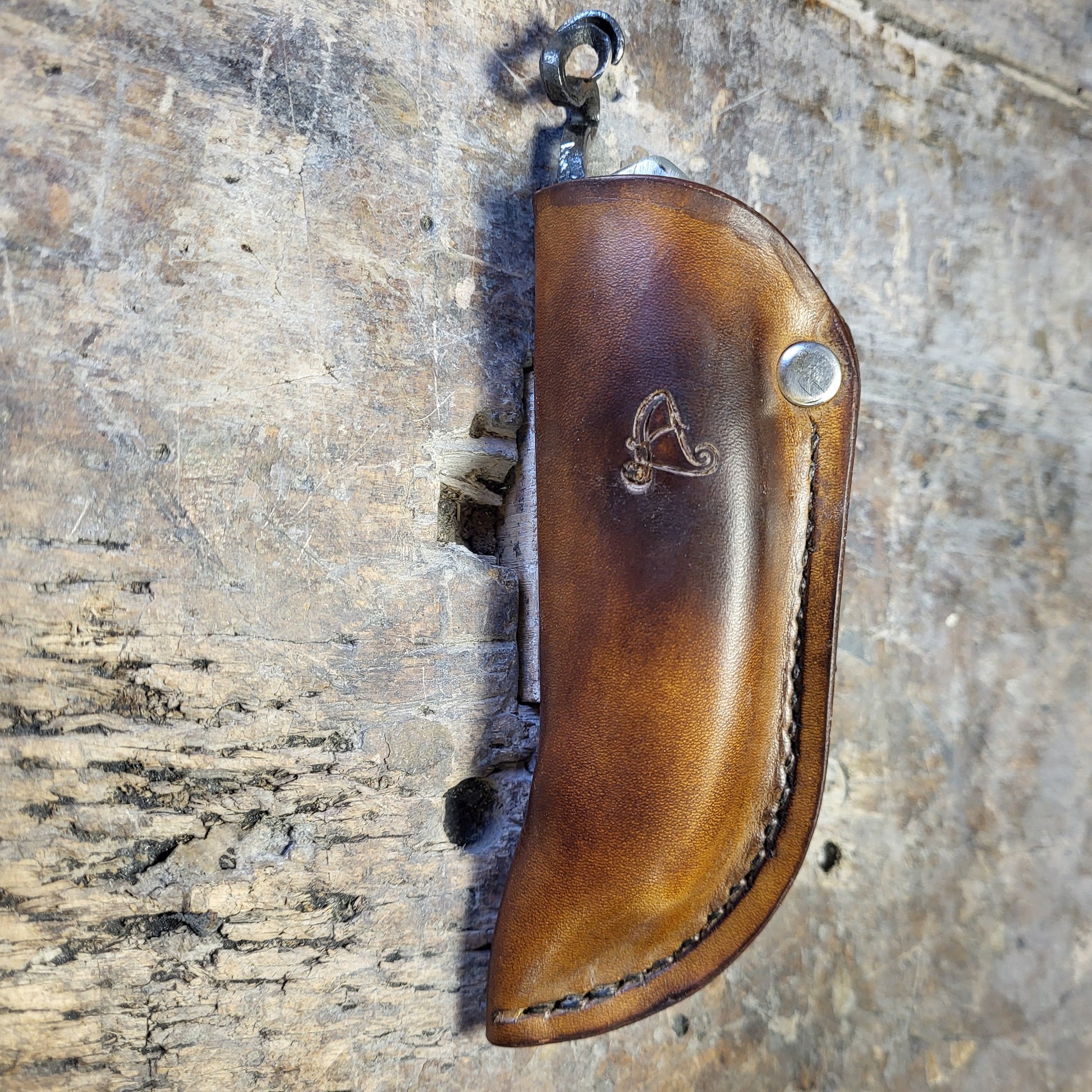 couteau pliant de type piémontais
