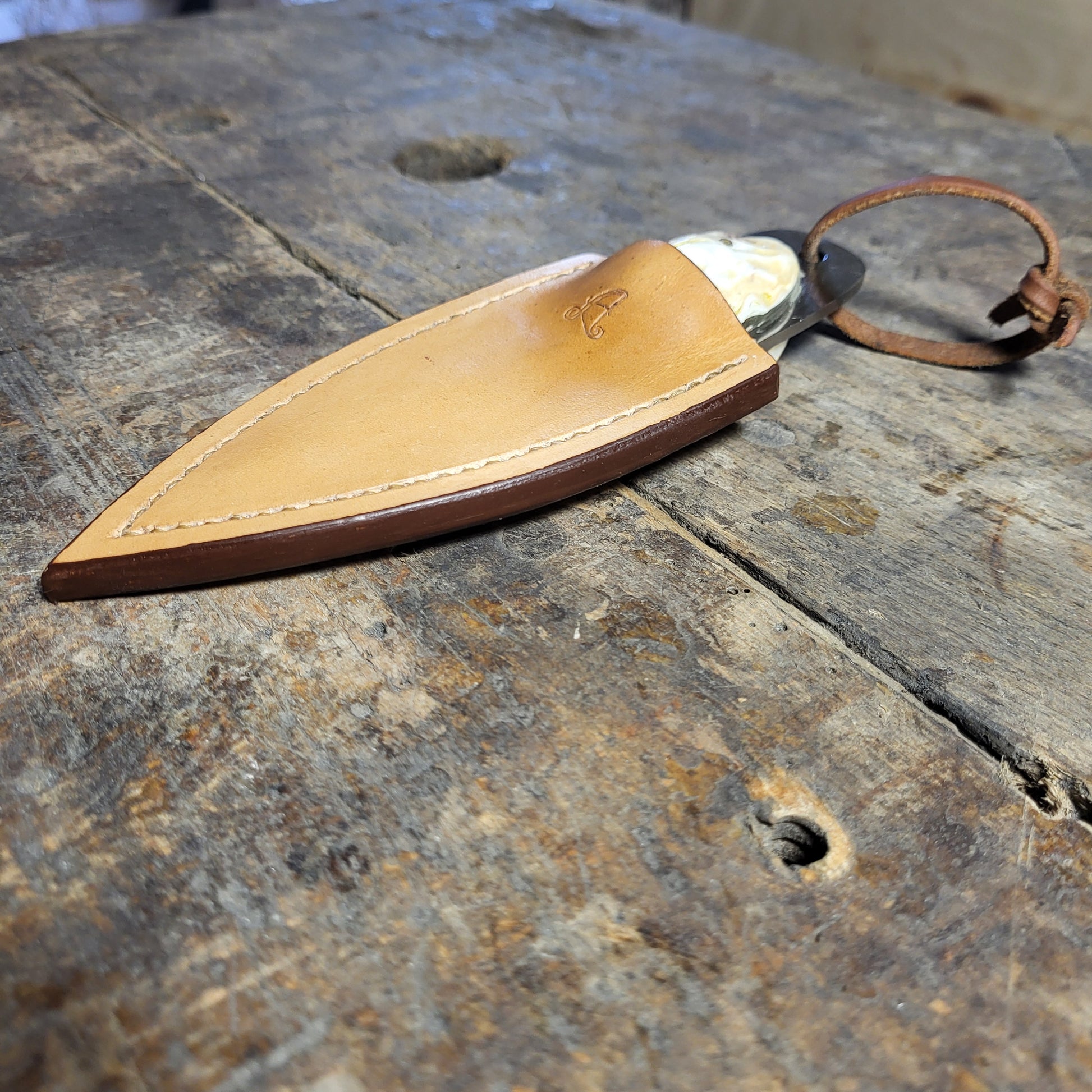 Couteau à huitres - Modèle "Coquille"