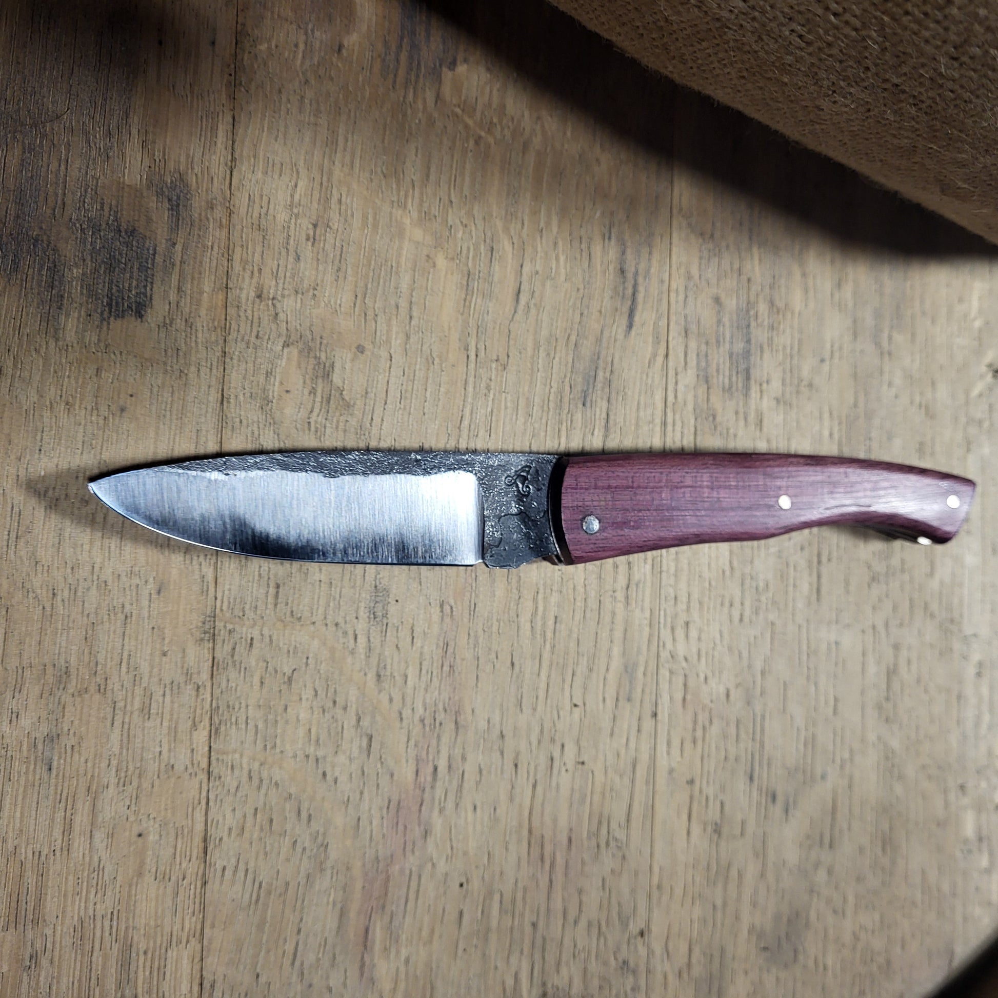 Couteau pliant
