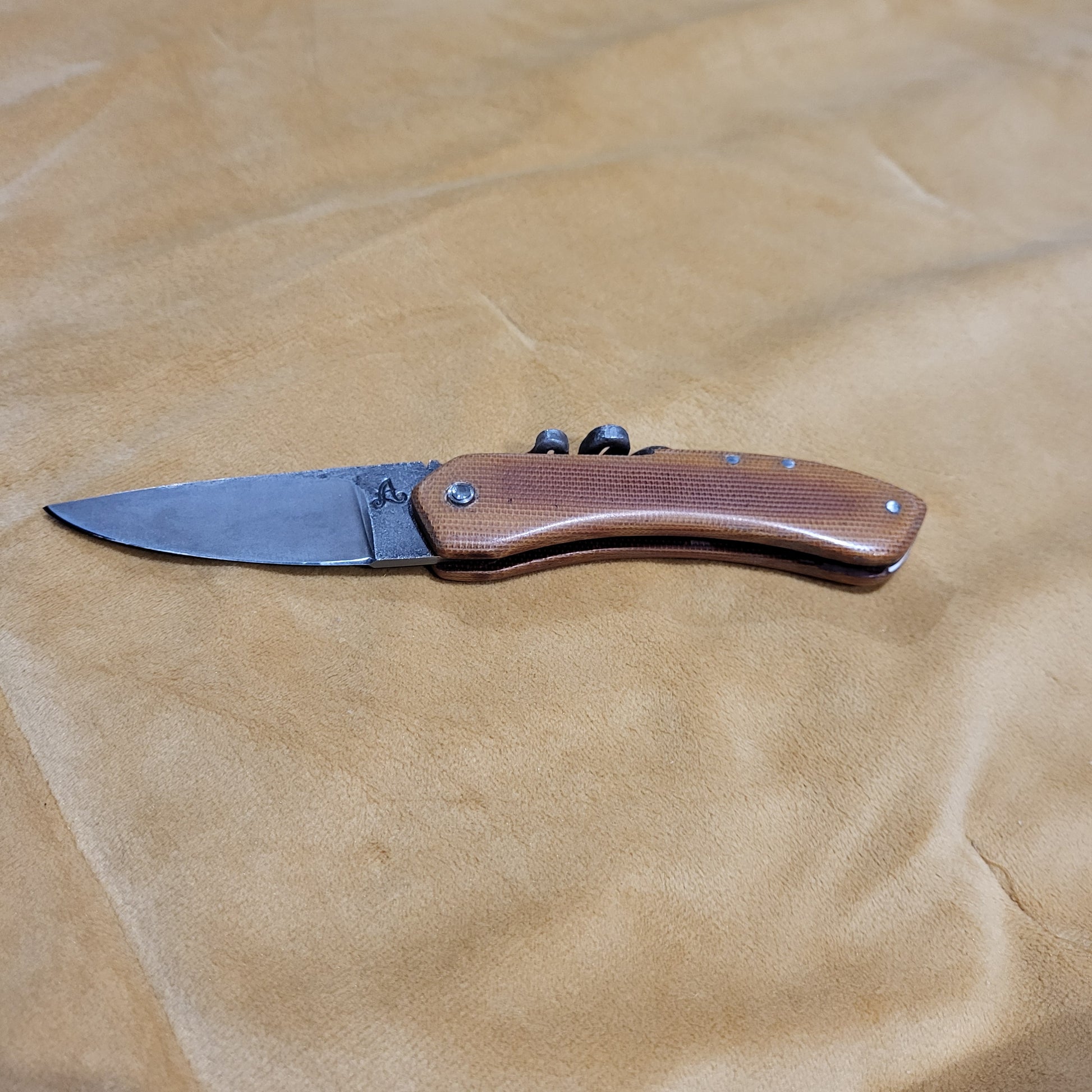 Couteau pliant de type piémontais